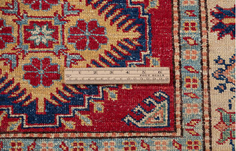 Kazak Red Hand Knotted 29 X 40  Area Rug 700-155683 Image 7