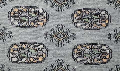 Bokhara Light Gray Hand Knotted 31 X 50  Area Rug 700-156042 Image 6