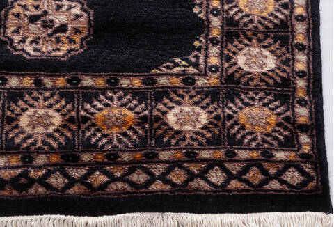 Bokhara Black Runner Hand Knotted 27 X 98  Area Rug 700-156051 Image 4