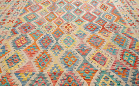 Kilim Beige Hand Knotted 104 X 141  Area Rug 700-156060 Image 3