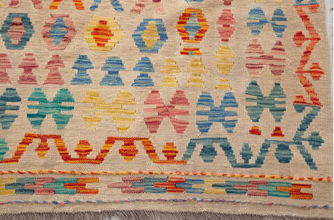 Kilim Beige Hand Knotted 104 X 141  Area Rug 700-156060 Image 5