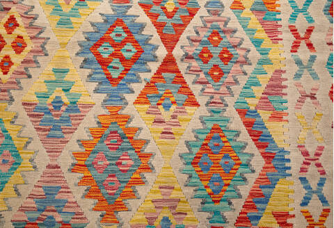 Kilim Beige Hand Knotted 104 X 141  Area Rug 700-156060 Image 6
