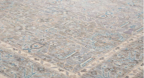 Chobi Light Gray Hand Knotted 410 X 70  Area Rug 700-156103 Image 3