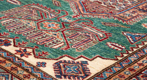 Kazak Green Hand Knotted 40 X 60  Area Rug 700-157714 Image 3