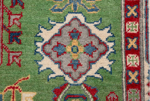 Kazak Green Hand Knotted 410 X 69  Area Rug 700-157723 Image 6