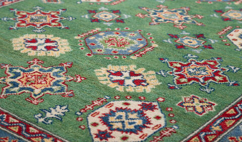 Kazak Green Hand Knotted 40 X 58  Area Rug 700-157725 Image 3