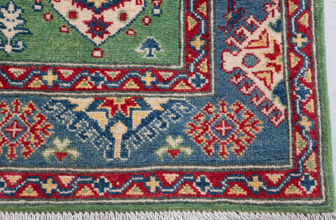 Kazak Green Hand Knotted 40 X 58  Area Rug 700-157725 Image 4