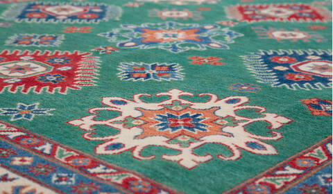 Kazak Green Hand Knotted 66 X 910  Area Rug 700-157743 Image 3