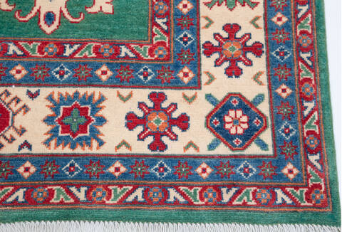 Kazak Green Hand Knotted 66 X 910  Area Rug 700-157743 Image 5