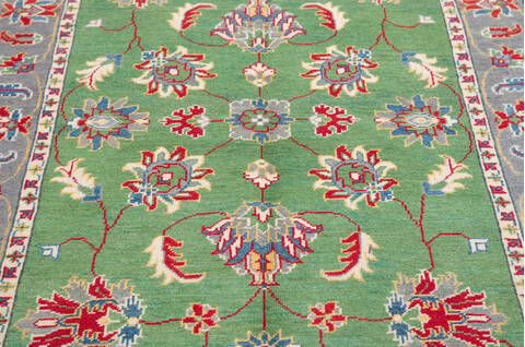 Kazak Green Hand Knotted 40 X 60  Area Rug 700-157748 Image 5