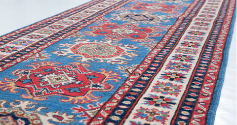 Kazak Blue Runner Hand Knotted 27 X 96  Area Rug 700-157768 Image 3