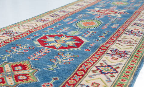 Kazak Blue Runner Hand Knotted 27 X 97  Area Rug 700-157770 Image 3