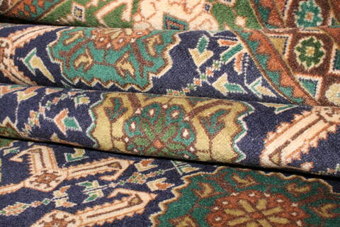 Tabriz Green Hand Knotted 67 X 91  Area Rug 400-16474 Image 14