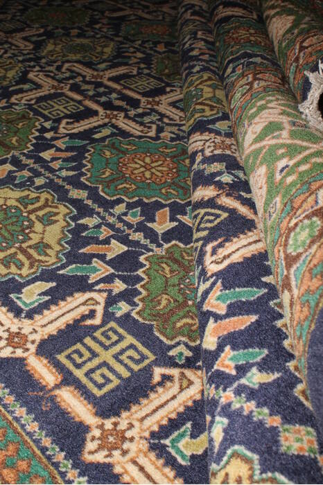 Tabriz Green Hand Knotted 67 X 91  Area Rug 400-16474 Image 12