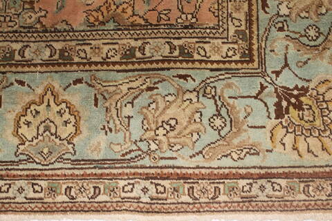 Tabriz Purple Hand Knotted 79 X 112  Area Rug 400-16542 Image 17