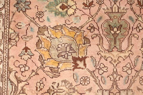 Tabriz Purple Hand Knotted 79 X 112  Area Rug 400-16542 Image 14