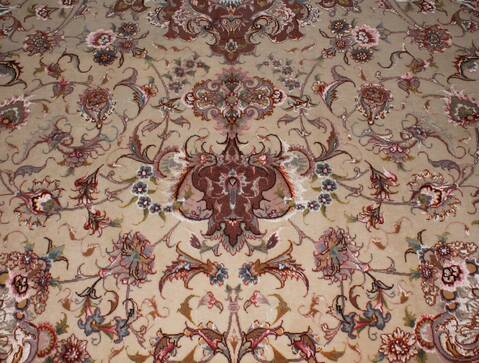 Tabriz Beige Hand Knotted 67 X 100  Area Rug 400-16581 Image 15