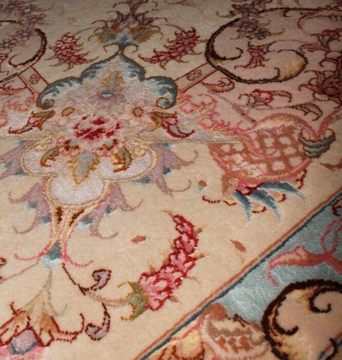 Tabriz Beige Hand Knotted 70 X 101  Area Rug 400-16583 Image 18