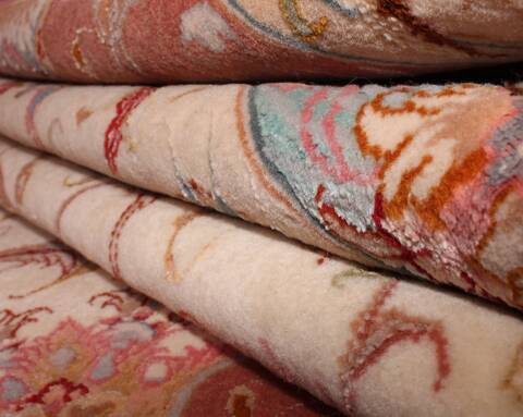 Tabriz Beige Hand Knotted 70 X 101  Area Rug 400-16583 Image 7