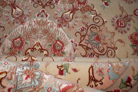 Tabriz White Oval Hand Knotted 65 X 910  Area Rug 400-16625 Image 12