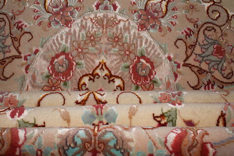 Tabriz White Oval Hand Knotted 65 X 910  Area Rug 400-16625 Image 13