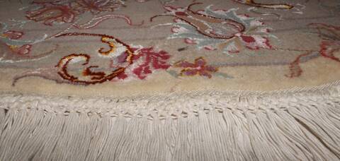 Tabriz White Oval Hand Knotted 65 X 910  Area Rug 400-16625 Image 4