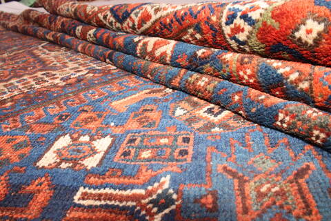 Qashqai Blue Hand Knotted 75 X 109  Area Rug 400-16685 Image 13