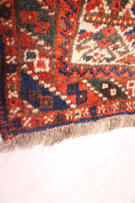 Qashqai Blue Hand Knotted 75 X 109  Area Rug 400-16685 Image 14