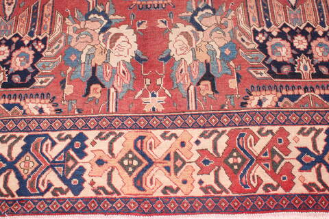 Heriz Red Hand Knotted 75 X 107  Area Rug 400-16686 Image 4