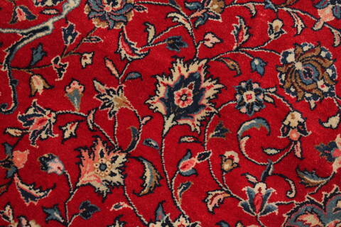 Sarouk Red Hand Knotted 89 X 127  Area Rug 400-16693 Image 12
