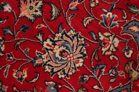 Sarouk Red Hand Knotted 89 X 127  Area Rug 400-16693 Image 13