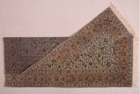 Kashan Blue Hand Knotted 76 X 110  Area Rug 400-16710 Image 4