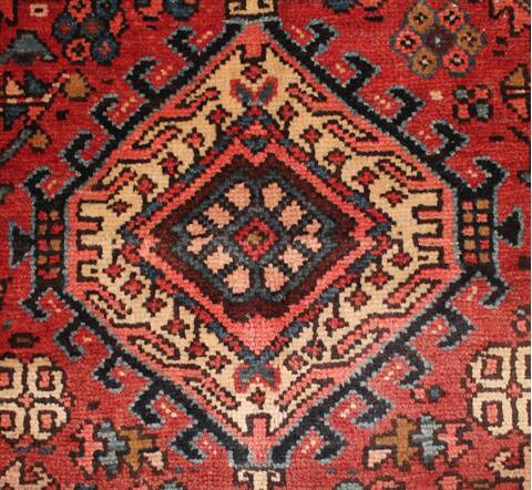 Gharajeh Red Hand Knotted 86 X 130  Area Rug 400-16766 Image 15