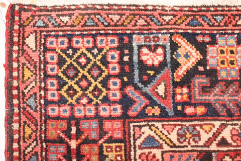 Gharajeh Red Hand Knotted 86 X 130  Area Rug 400-16766 Image 4