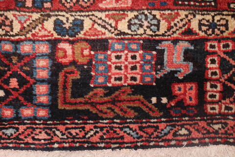 Gharajeh Red Hand Knotted 91 X 127  Area Rug 400-16769 Image 7
