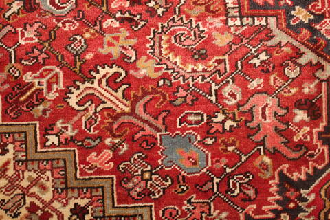 Heriz Red Hand Knotted 97 X 117  Area Rug 400-16774 Image 15