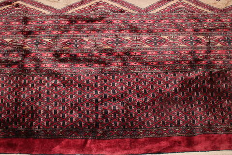 Bokhara Green Hand Knotted 91 X 113  Area Rug 400-16792 Image 4