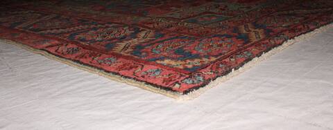 Heriz Red Hand Knotted 96 X 126  Area Rug 400-16808 Image 4