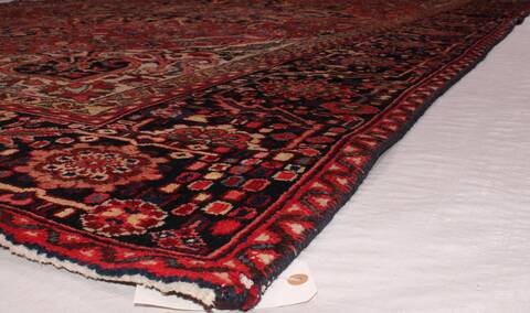 Ardebil Red Hand Knotted 98 X 133  Area Rug 400-16813 Image 9
