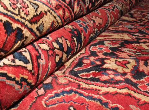 Ardebil Red Hand Knotted 98 X 133  Area Rug 400-16813 Image 12