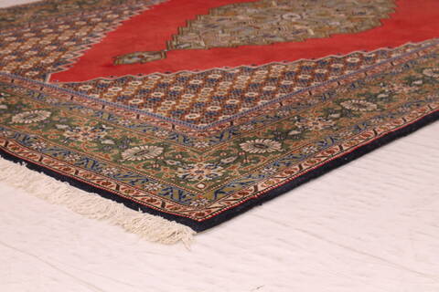Qum Red Hand Knotted 46 X 69  Area Rug 400-16938 Image 5