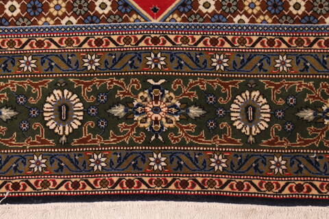 Qum Red Hand Knotted 46 X 69  Area Rug 400-16938 Image 6