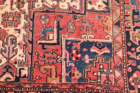 Heriz Red Hand Knotted 101 X 137  Area Rug 400-17072 Image 8