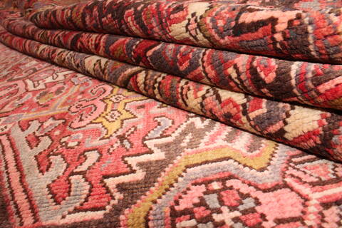 Heriz Red Hand Knotted 911 X 129  Area Rug 400-17112 Image 9