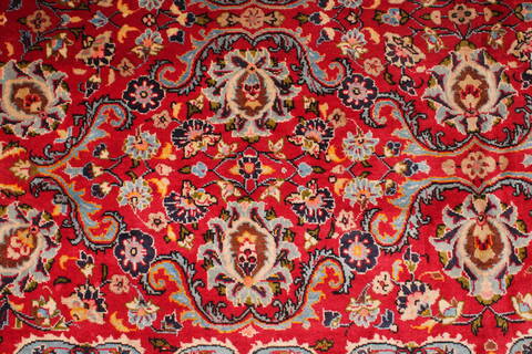 Isfahan Red Hand Knotted 97 X 133  Area Rug 400-17116 Image 6