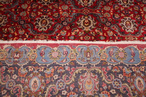 Isfahan Red Hand Knotted 97 X 133  Area Rug 400-17116 Image 10