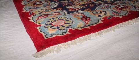 Isfahan Red Hand Knotted 97 X 133  Area Rug 400-17116 Image 11