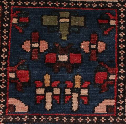 Bakhtiar Red Hand Knotted 102 X 1311  Area Rug 400-17160 Image 15