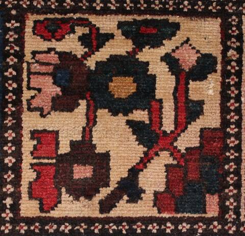 Bakhtiar Red Hand Knotted 102 X 1311  Area Rug 400-17160 Image 18