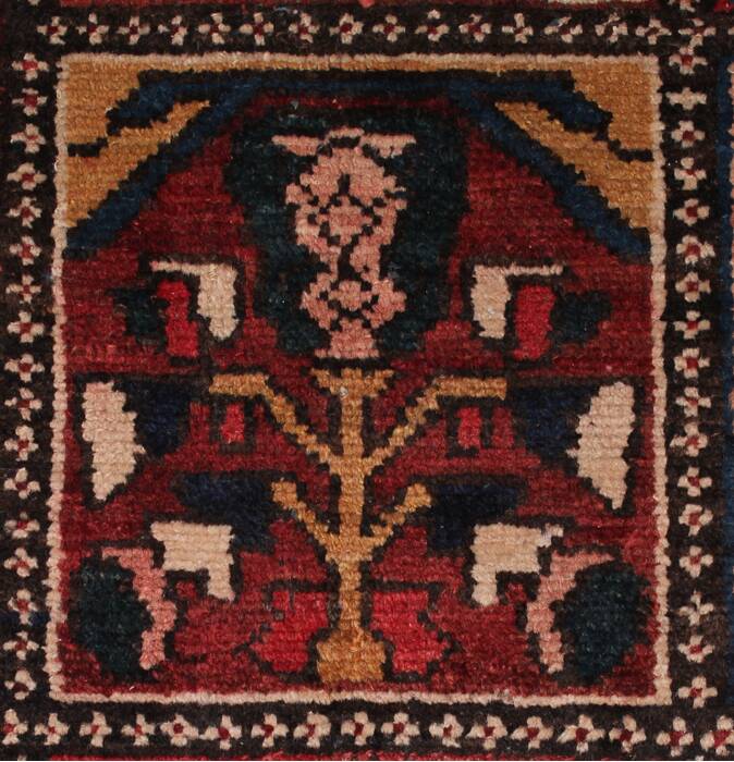 Bakhtiar Red Hand Knotted 102 X 1311  Area Rug 400-17160 Image 20
